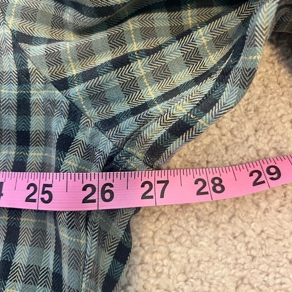 L.L. Bean Men’s Green Plaid Shirt Size XL - Picture 8 of 9